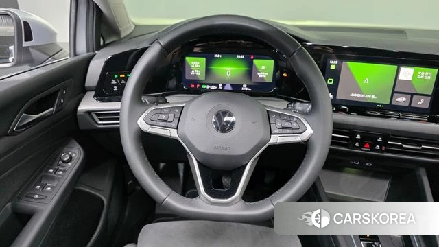 Volkswagen Golf 8th Generation 2022 Серебристо-серый из Кореи, фото 3