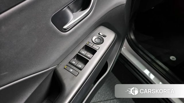 Hyundai Kona (SX2) 2024 Белый из Кореи, фото 4