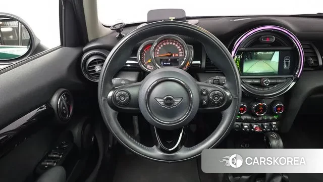 Mini Cooper D 2018 Темно-зеленый из Кореи, фото 4