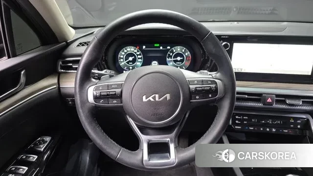 Kia K5 3rd generation 2023 Черный из Кореи, фото 4