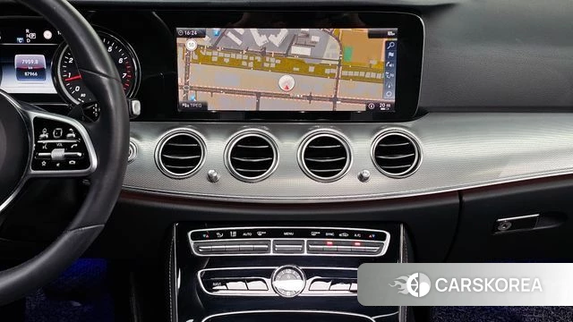 Mercedes-Benz E-Class W213 2019 Белый из Кореи, фото 4