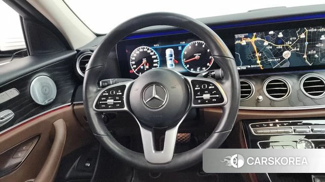 Mercedes-Benz E-Class W213 2019 Белый из Кореи, фото 4