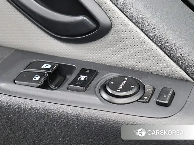 Hyundai The New Grand Starex 2021 Белый из Кореи, фото 4