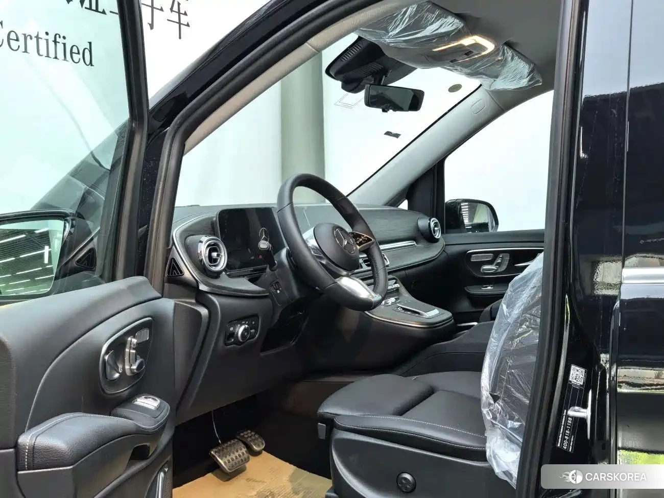 Mercedes-Benz V-Class 2026 Черный из Китая, фото 4