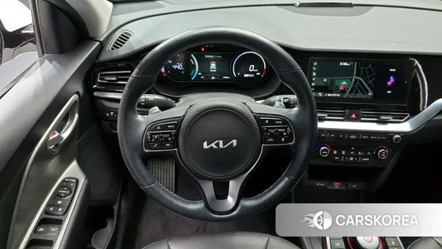 Kia Niro Plus 2022 Белый из Кореи, фото 4