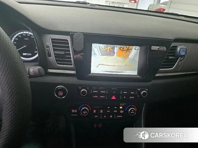 Kia Niro 2018 Белый из Кореи, фото 4