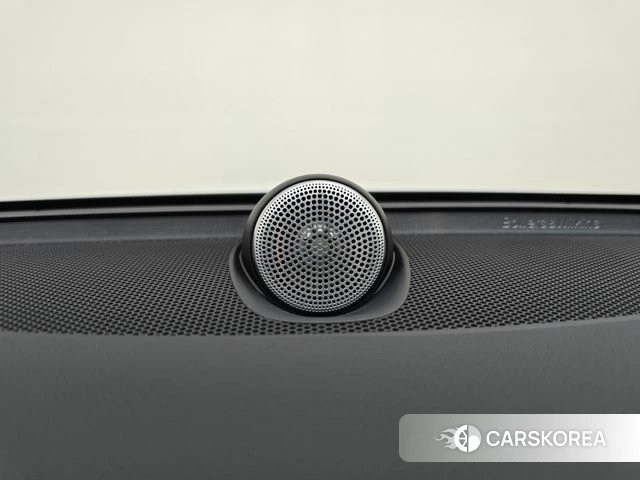 Volvo V60 Cross-Country 2nd Generation 2025 Белый из Кореи, фото 4