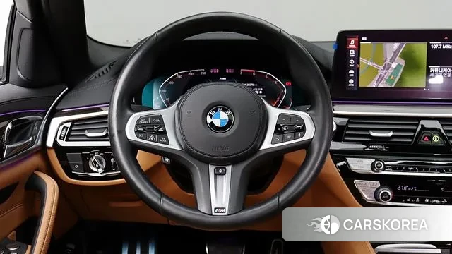 BMW 5 Series (G30) 2021 Белый из Кореи, фото 4