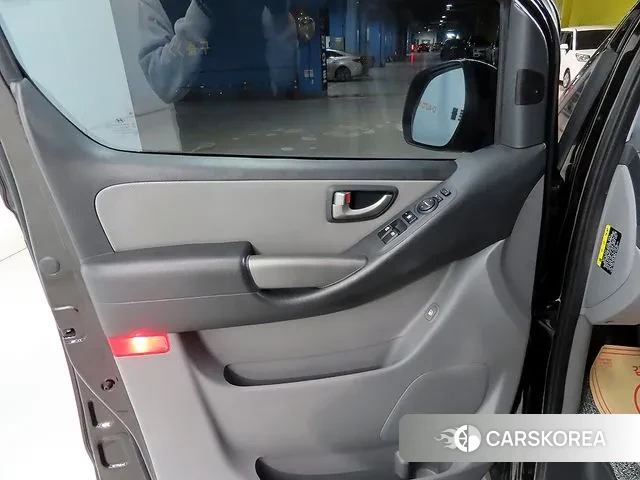 Hyundai The New Grand Starex 2018 Коричневый двухцветный из Кореи, фото 4