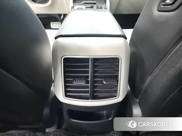 Kia Sportage 5th Generation 2022 Белый из Кореи, фото 4