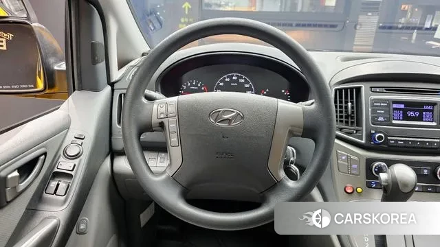 Hyundai The New Grand Starex 2018 Желтый из Кореи, фото 4
