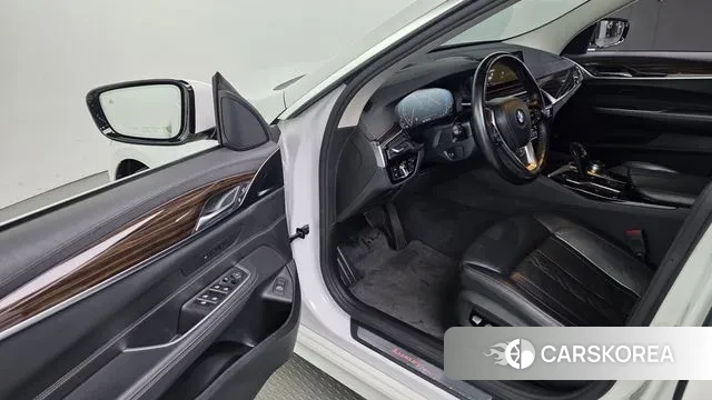 BMW 6 Series GT (G32) 2019 Белый из Кореи, фото 4