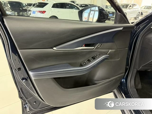 Mazda CX-30 2022 Синий из Китая, фото 4
