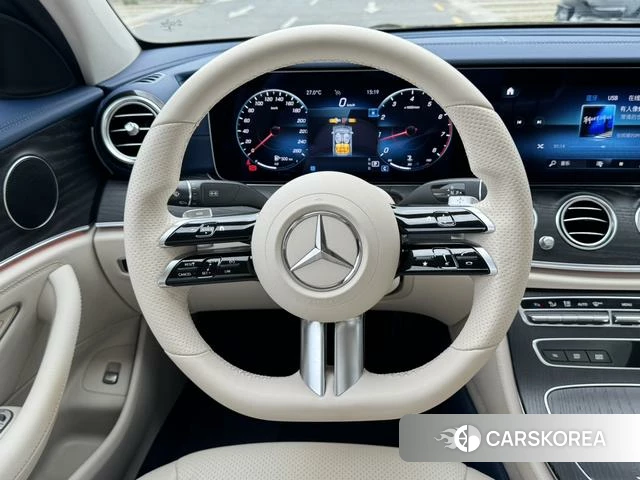 Mercedes-Benz E-class 2022 Черный из Китая, фото 4