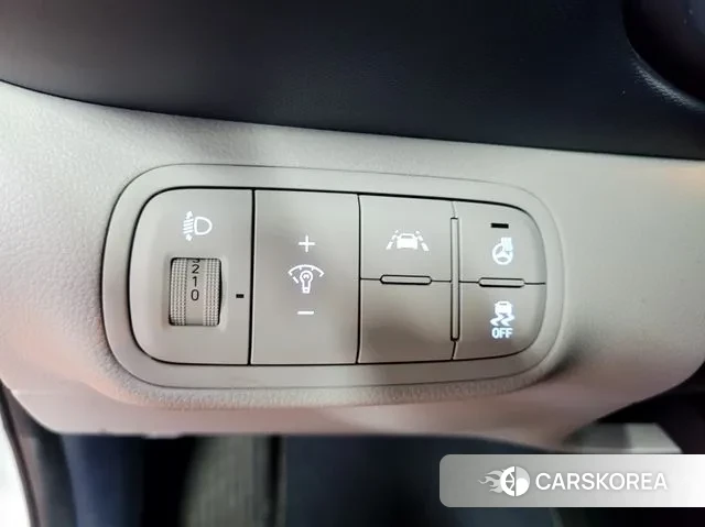 Hyundai Venue 2021 Белый из Кореи, фото 4