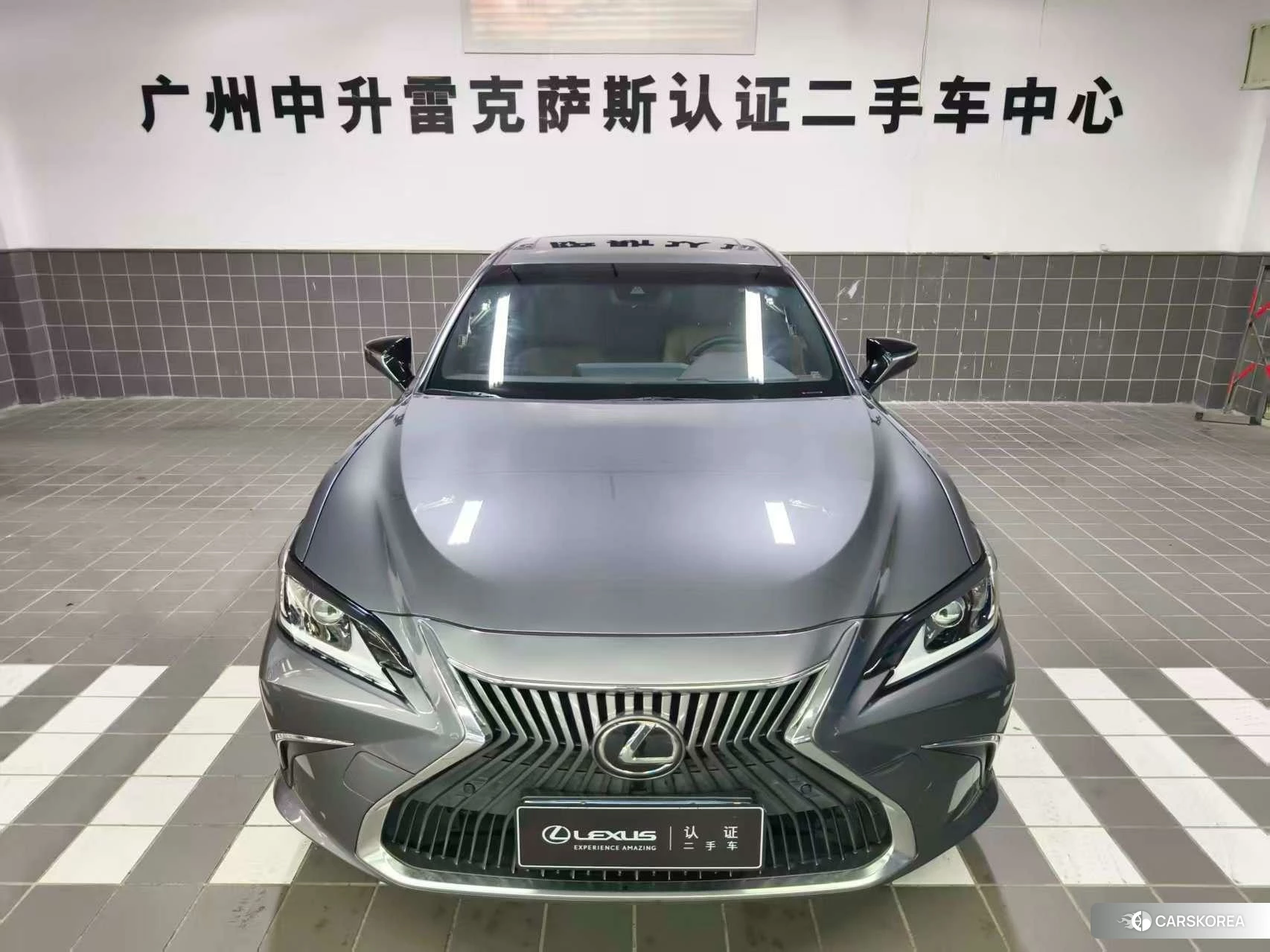 Lexus ES 2019 Темно-серый из Китая, фото 4