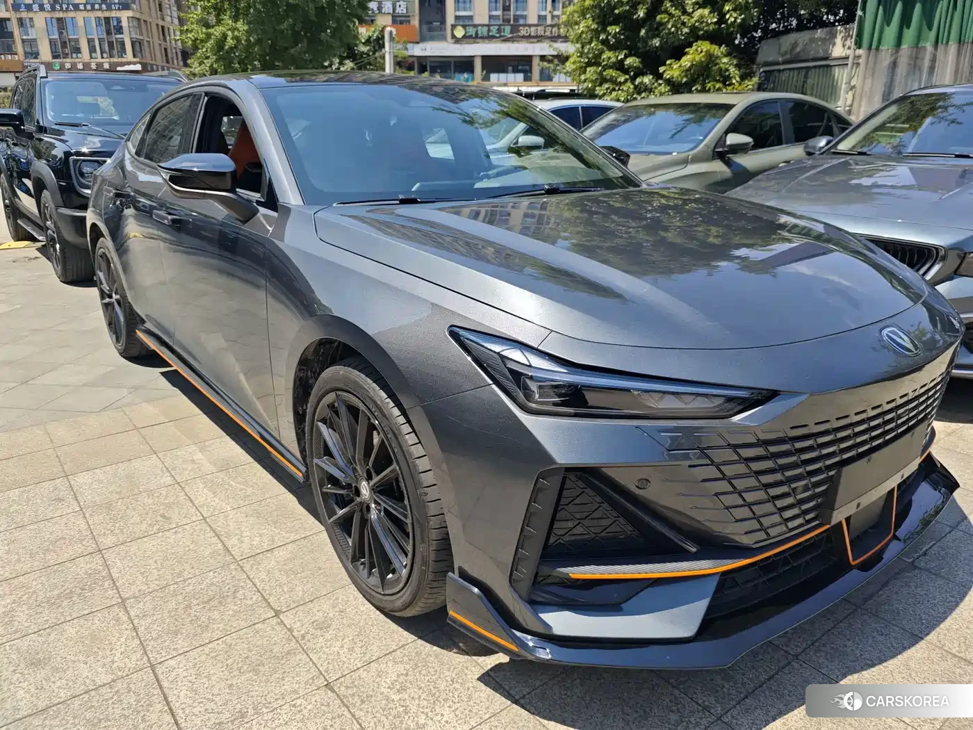 Chang'an UNI-V 2023 Silver/gray из Китая, фото 4