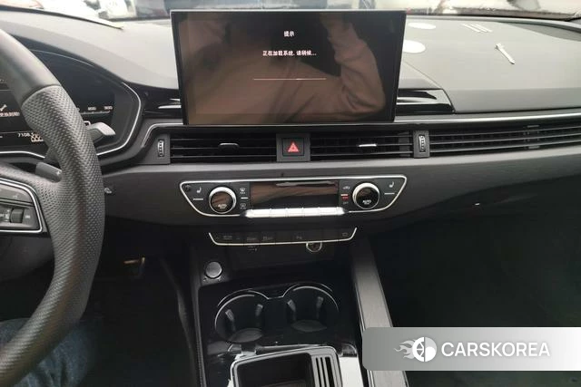 Audi A4L 2024 Темно-серый из Китая, фото 4