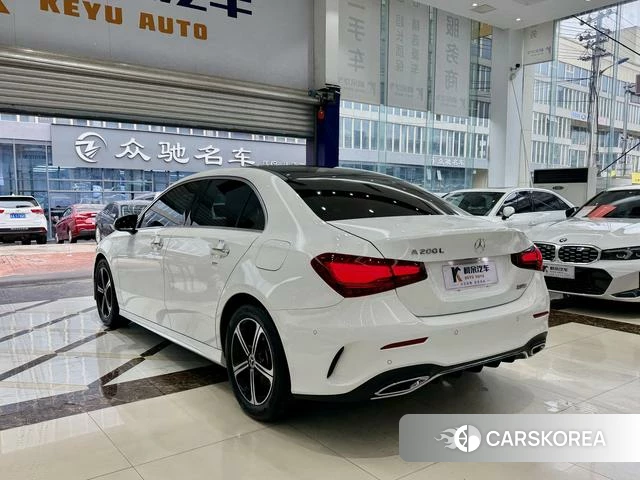 Mercedes-Benz Class A 2023 Белый из Китая, фото 4