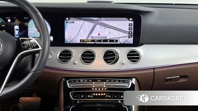 Mercedes-Benz E-Class W213 2021 Черный из Кореи, фото 4