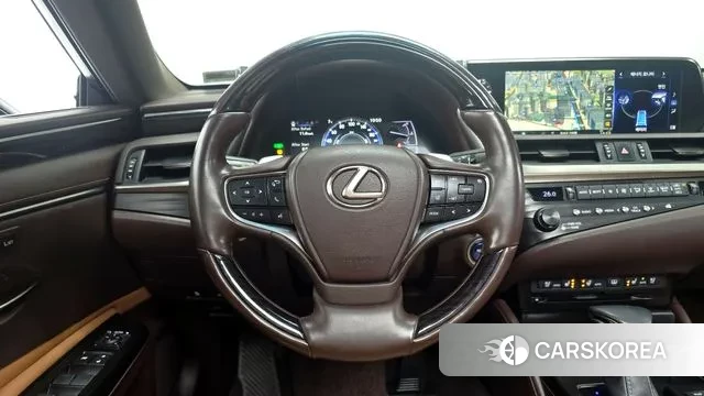 Lexus ES300h 7th generation 2019 Серебристо-серый из Кореи, фото 4