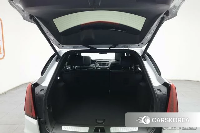 Cadillac XT5 2021 Белый из Китая, фото 4