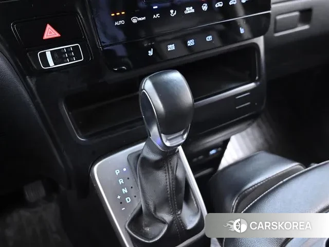 Hyundai Staria 2022 Серый из Кореи, фото 4