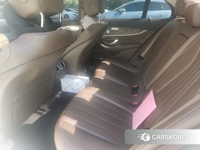 Mercedes-Benz E-Class W213 2018 Белый из Кореи, фото 4