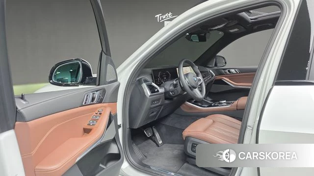 BMW X5 (G05) 2025 Белый из Кореи, фото 4