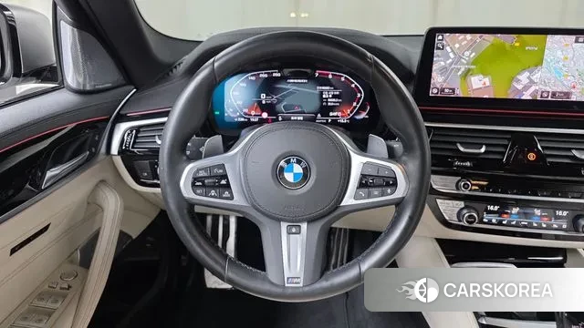 BMW 5 Series (G30) 2022 Белый из Кореи, фото 4