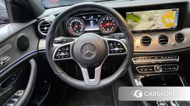 Mercedes-Benz E-Class W213 2018 Серый из Кореи, фото 4