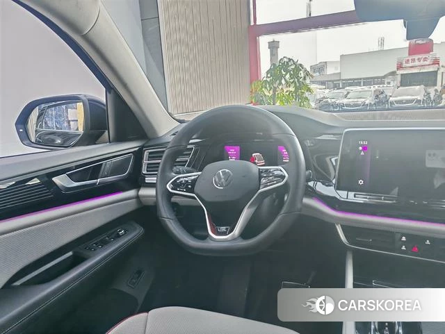 Volkswagen Tourang 2023 Черный из Китая, фото 4