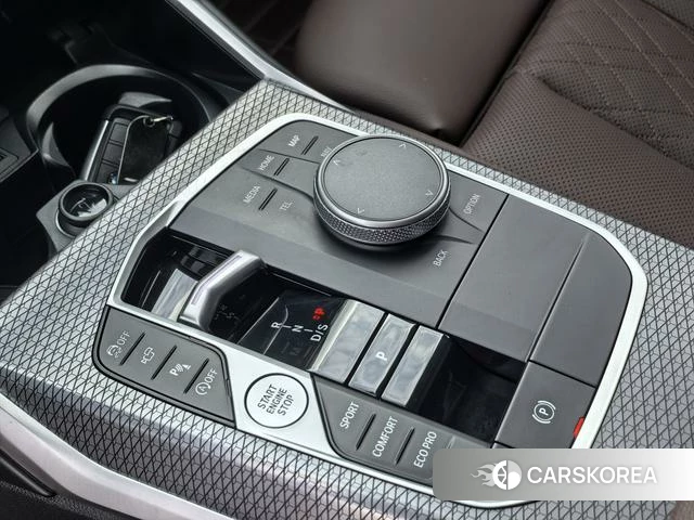 BMW 3 series 2024 Черный из Китая, фото 4