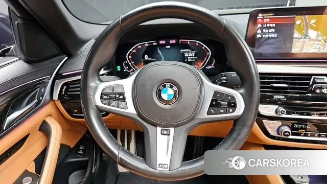 BMW 5 Series (G30) 2022 Черный из Кореи, фото 4