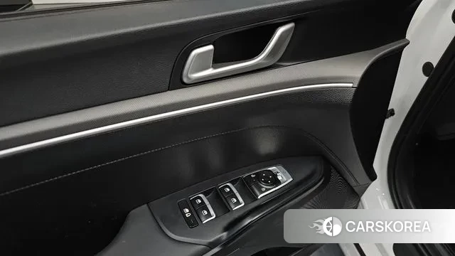 Kia The New K5 3rd generation 2023 Белый из Кореи, фото 4