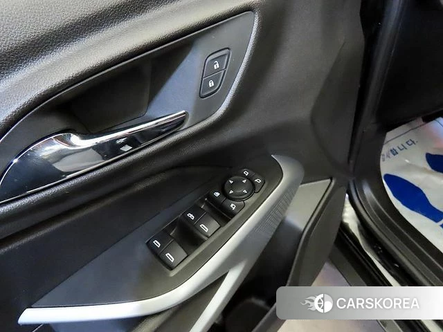 Chevrolet (GM Daewoo) Trax Crossover 2024 Черный из Кореи, фото 4