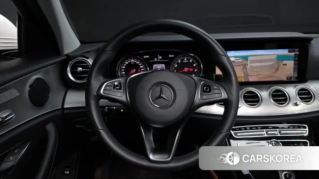 Mercedes-Benz E-Class W213 2018 Белый из Кореи, фото 4