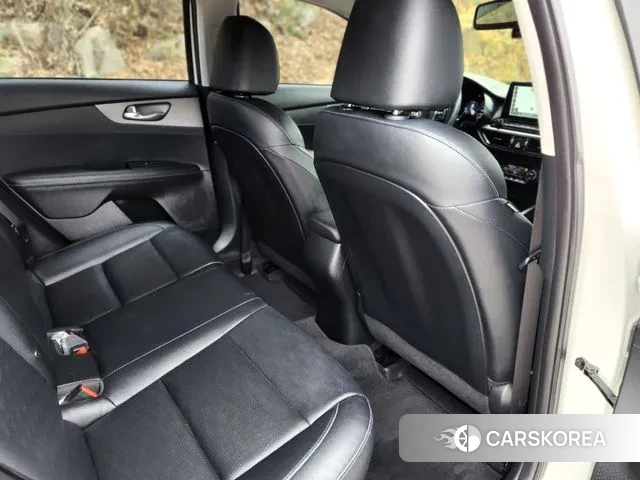 Kia Come New K3 2021 Белый из Кореи, фото 4