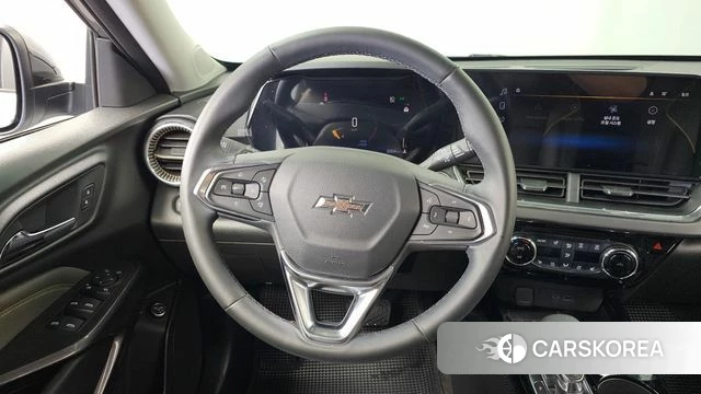 Chevrolet (GM Daewoo) Trax Crossover 2024 Серебристо-серый из Кореи, фото 4