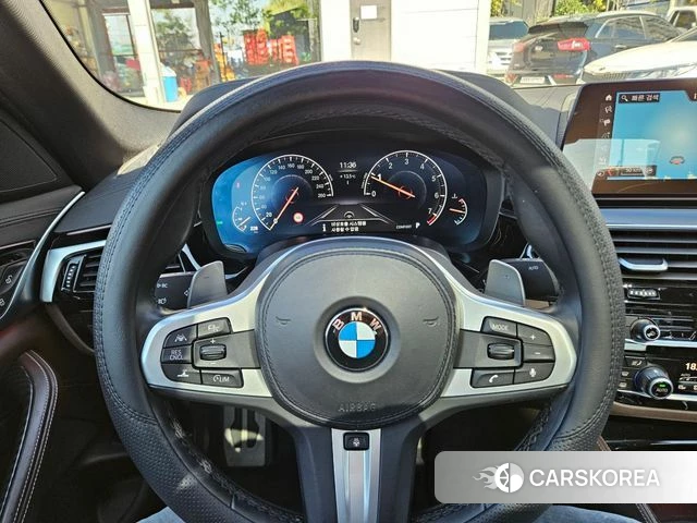 BMW 5 Series (G30) 2019 Белый из Кореи, фото 4