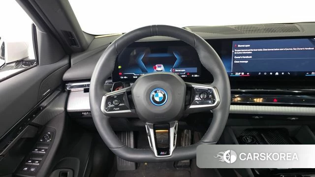 BMW i5 (G60) 2025 Белый из Кореи, фото 4