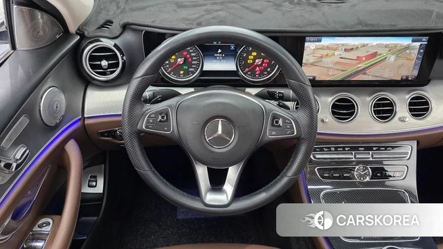 Mercedes-Benz E-Class W213 2018 Белый из Кореи, фото 4