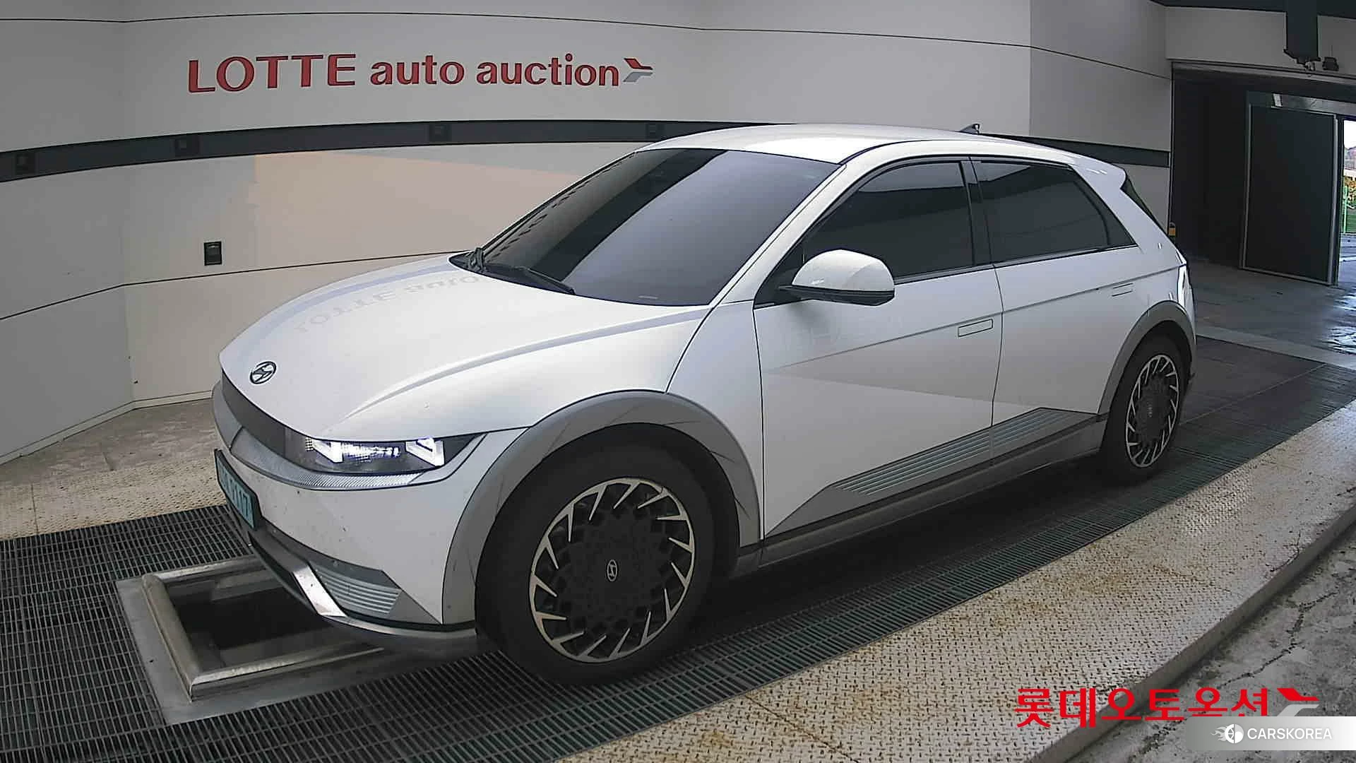 Hyundai IONIQ 5 2022 Atlas White из Кореи, фото 4
