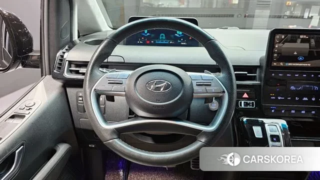 Hyundai Staria 2023 Черный из Кореи, фото 4