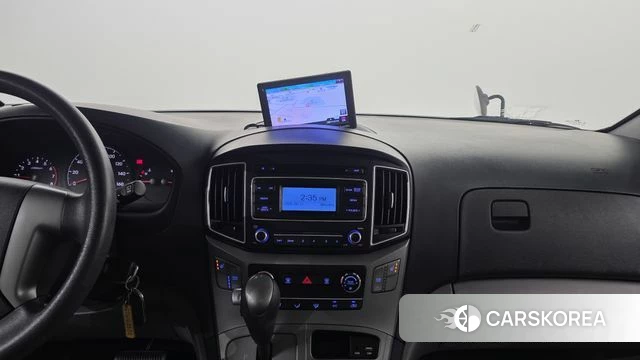 Hyundai The New Grand Starex 2019 Желтый из Кореи, фото 4