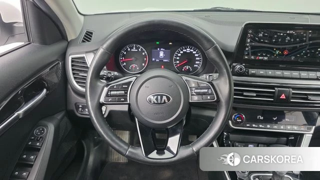 Kia Seltos 2021 Белый из Кореи, фото 4