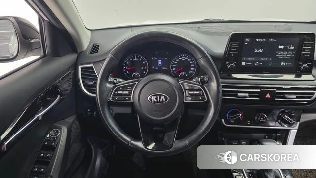 Kia Seltos 2019 Белый из Кореи, фото 4