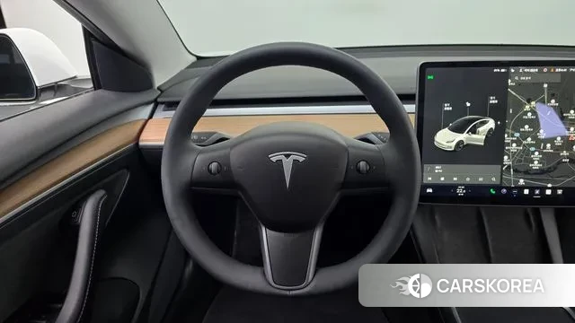 Tesla Model 3 2021 Белый из Кореи, фото 4