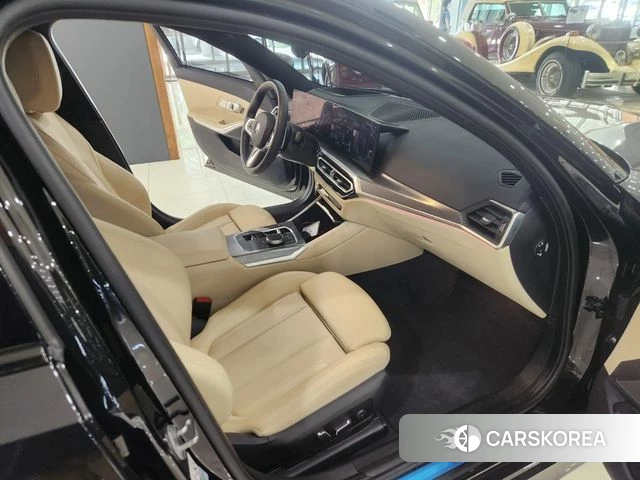 BMW 3 Series (G20) 2024 Черный из Кореи, фото 4