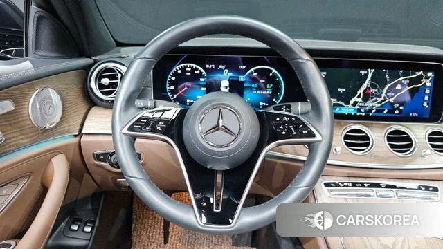 Mercedes-Benz E-Class W213 2023 Черный из Кореи, фото 4